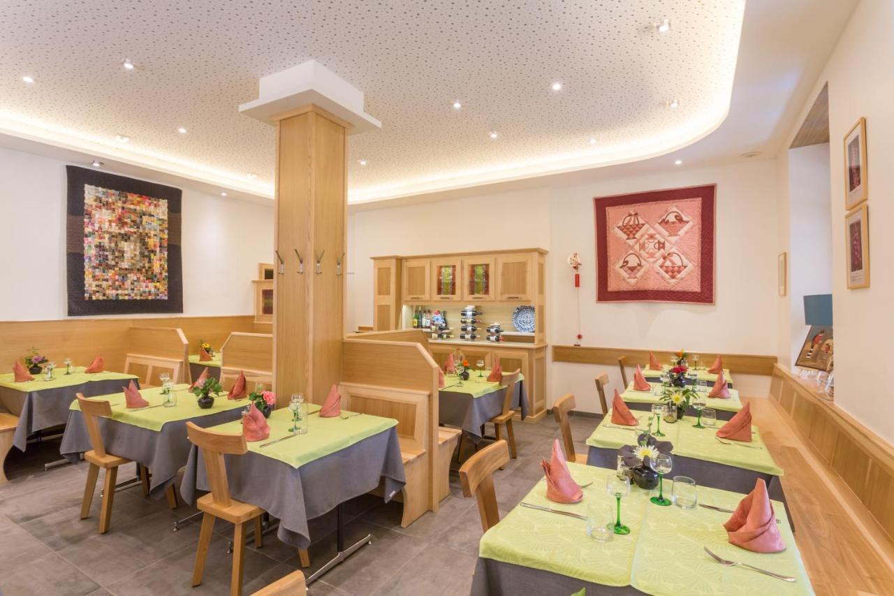 Hotel Restaurant Collin Ferrette Eksteriør billede